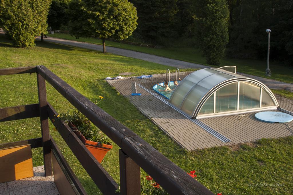 Penzion Pohlednicka Hotel Benecko Bagian luar foto