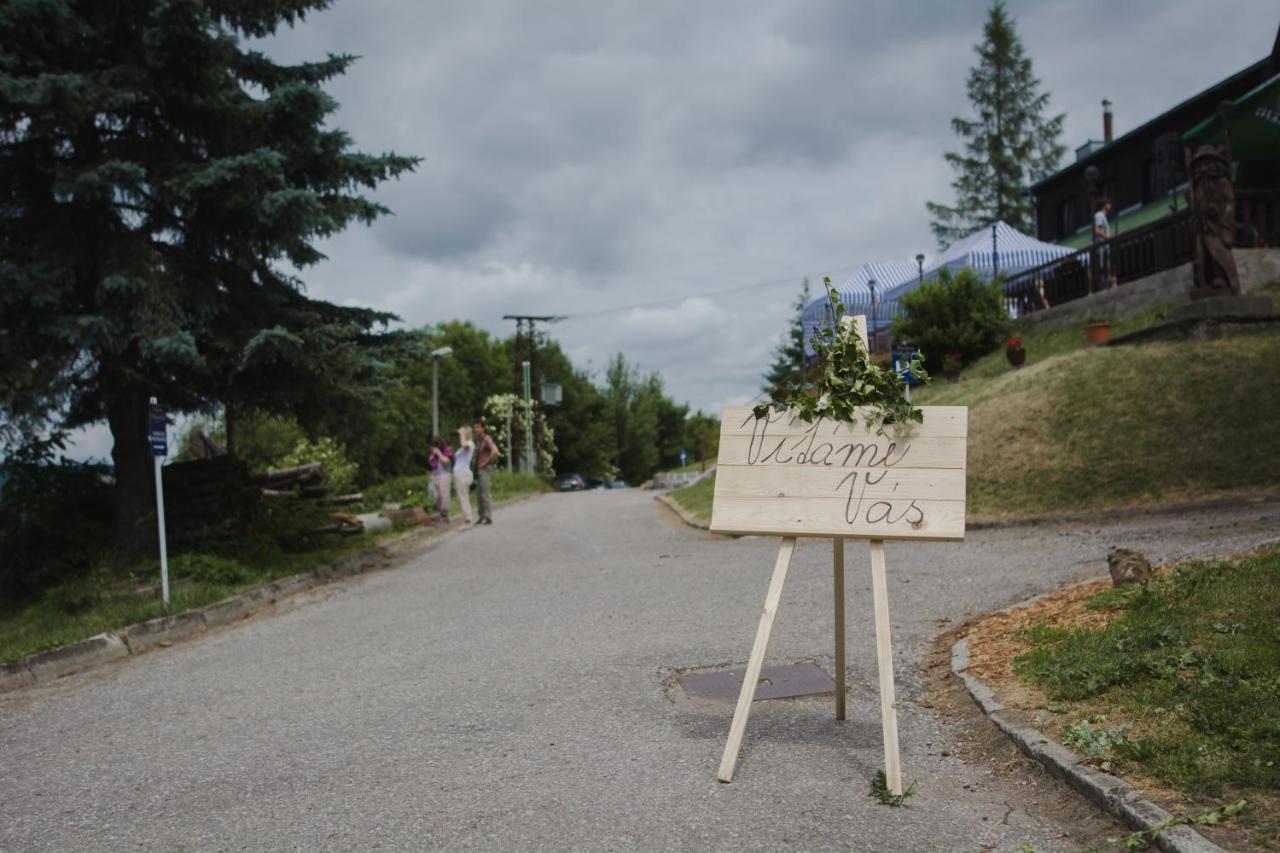Penzion Pohlednicka Hotel Benecko Bagian luar foto